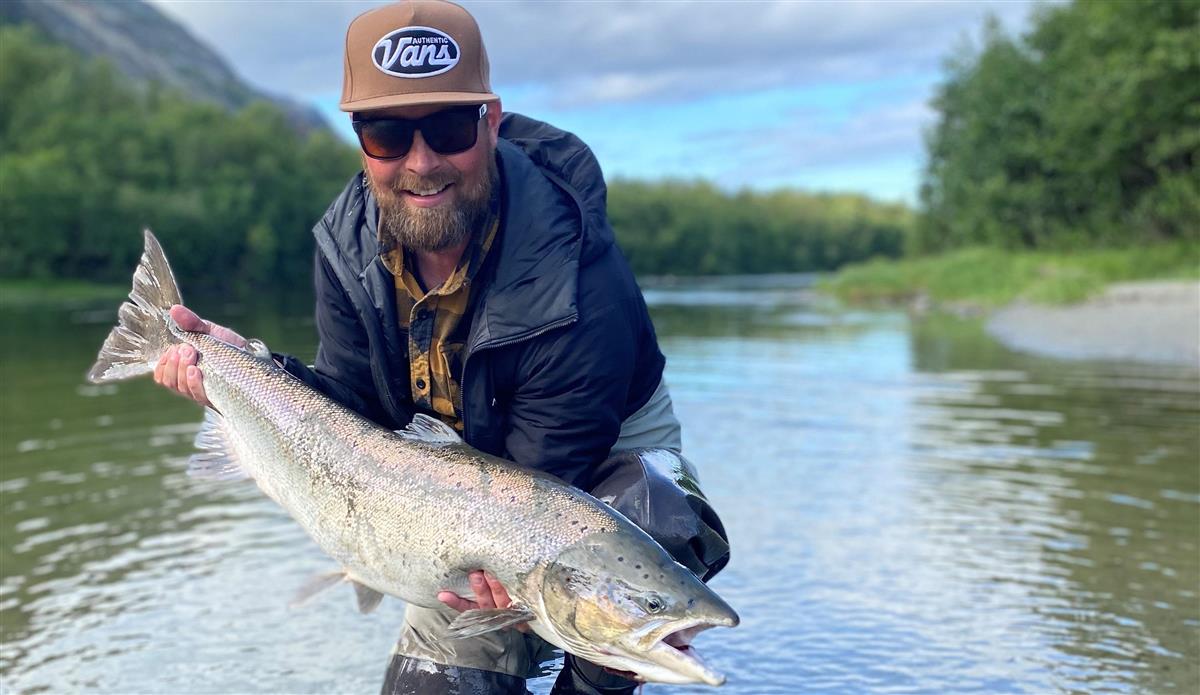 Fishing salmon in Finnmark Finnmarkseiendommen eies av alle i Finnmark